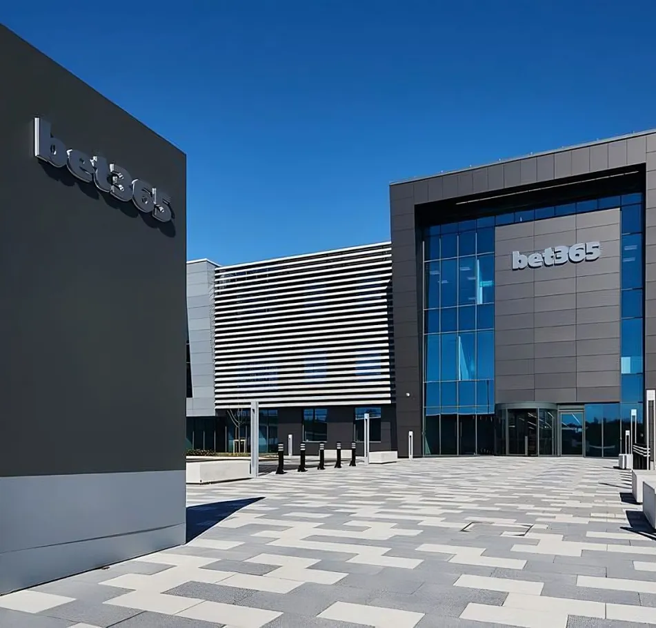 羅成就無雙,創下生涯第,場比賽入球,万博manbetx体育平台,万博体育官网,万博体育app下载,ManBetX,SPORTS